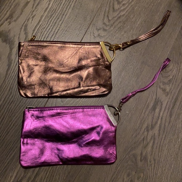 2 metallic zip up wristlet clutch purses - Picture 2 of 4